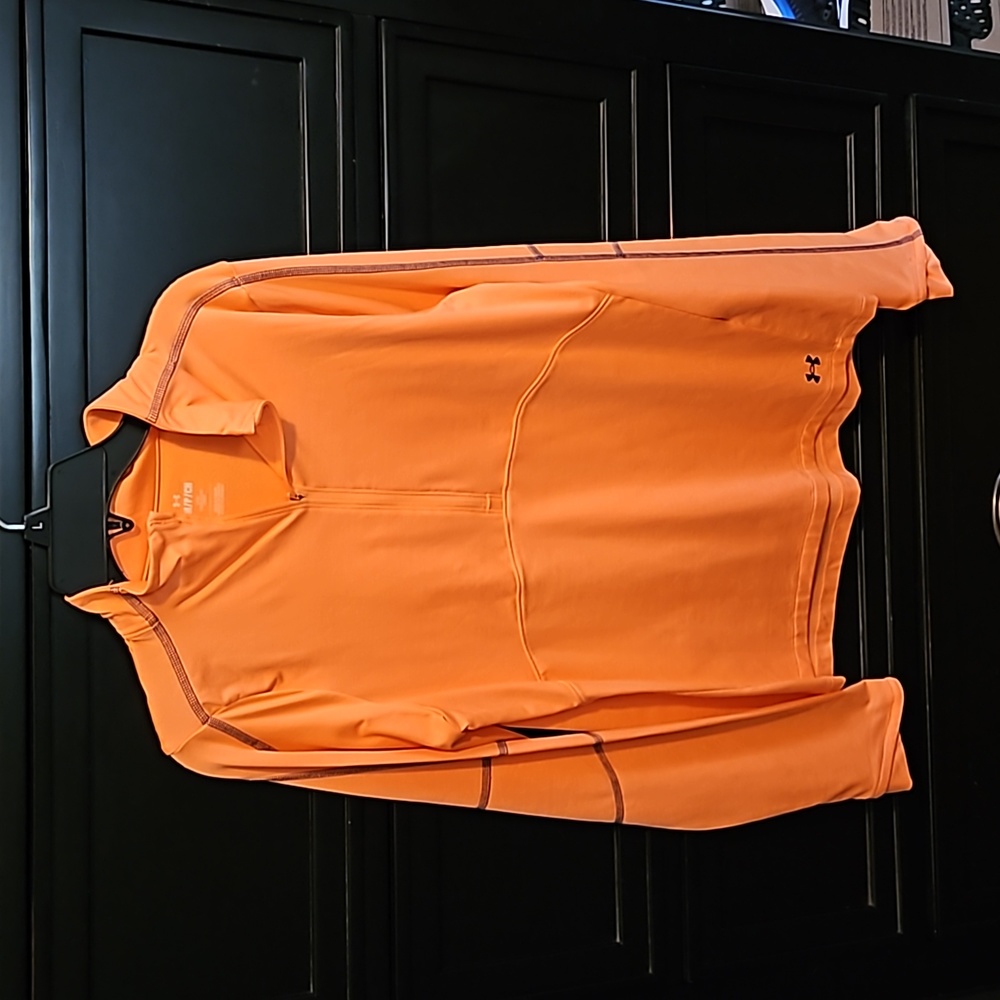 under armour running top